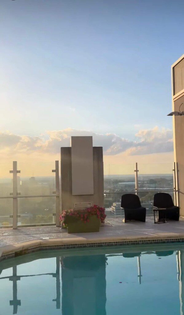 1965bcfa 9531 48c5 8f72 9327eef87255.jpg