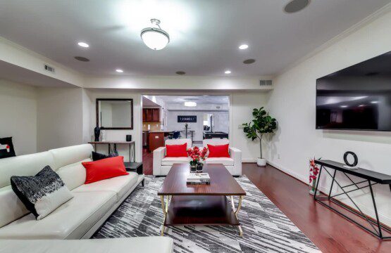 9371aeaa 2927 4b00 bcaa 0b121af68f58