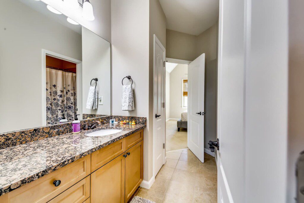 e5d7015f 6d99 4235 beaa 1382a91a3db1